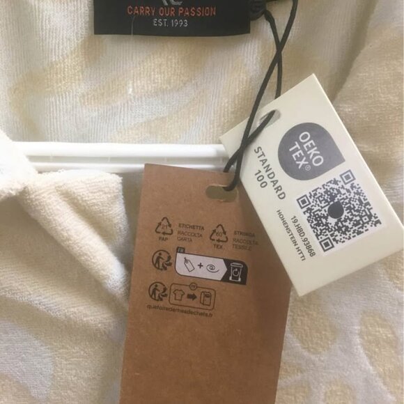 Carry Our Passion - Picture 3 of 3